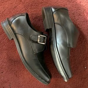 Shoes - Boys Black dress shoes, size 3 Shoes - Boys Black dress shoes, size 3